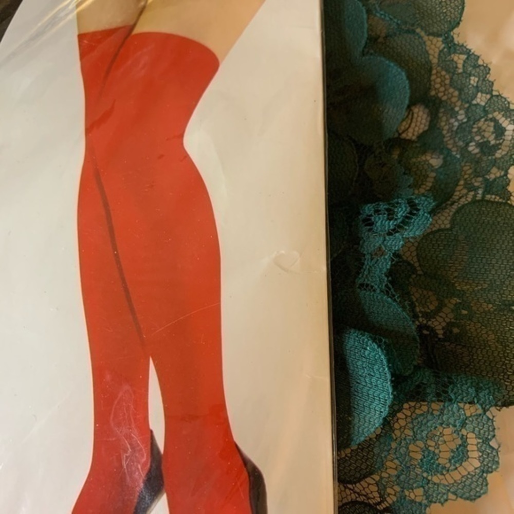 Old Navy Purse, Spirit Stockings, Make-Up Brush - Picture 9 of 14